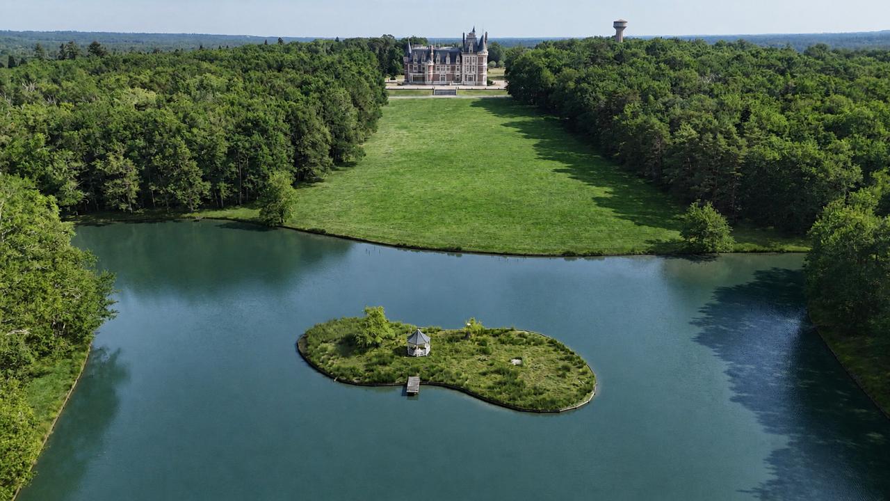 The Château's private lake seen from above